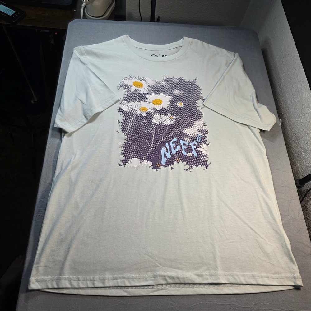 Neff Mens Daisy Floral Graphic Tee Light Blue Mint Green Short Sleeve Size M